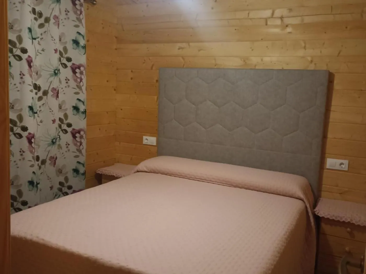 بيت للعطل Chalet Con Piscina Privada Ideal Para Familias كونيل ذي لا فرونتيرا
